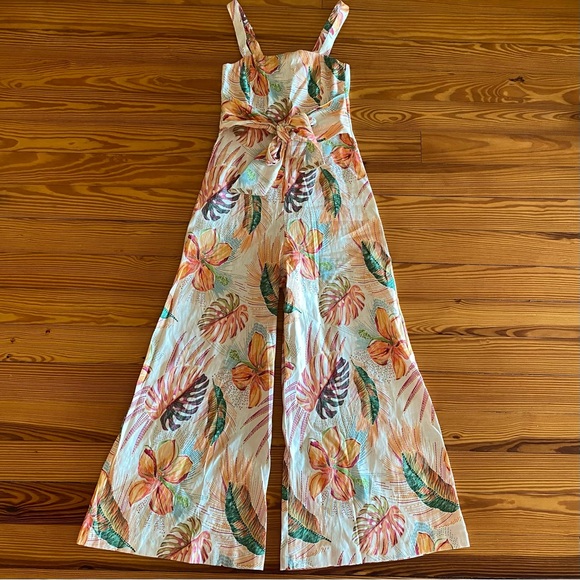 shore brand jumpsuit - Picture 2 of 12